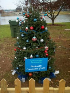 committee of 100 tree on the Tinsel Trail Huntsville Alabama