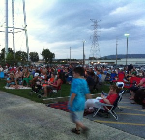 lowe mill concerts on the dock audience 